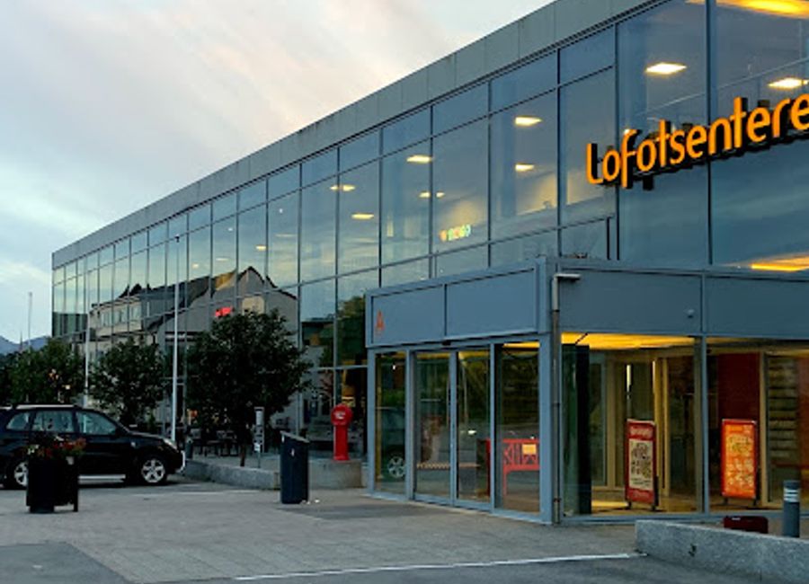 Explore Lofotsenteret in Leknes for an unforgettable shopping experience amidst the breathtaking beauty of the Lofoten Islands.