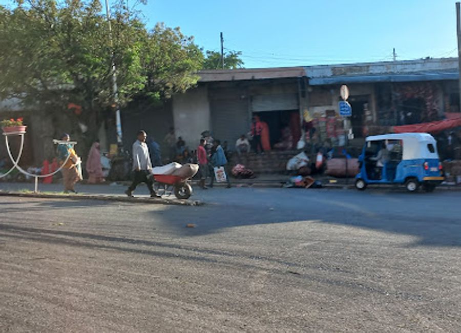 Explore the exquisite Zinnira Collection in Harar for authentic Ethiopian beauty products, blending tradition with modern elegance for travelers.