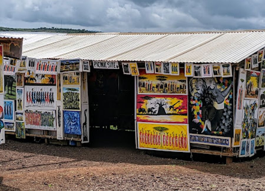 Explore HAKUNA MATAYA Gallery Shop in Karatu for authentic Tanzanian souvenirs and support local artisans with every purchase.