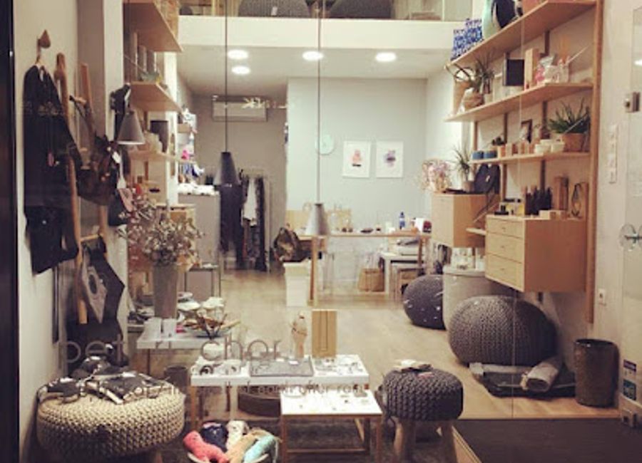 Explore the charm of Ioannina at Petrichor Concept Store, where unique gifts and local artisan treasures await every traveler.