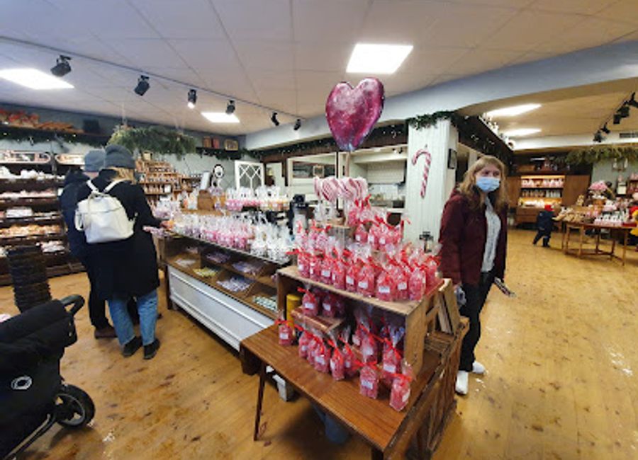 Discover the charm of Old Town Polkagriskokeri AB, a candy store and handicraft museum where Swedish sweets come to life.