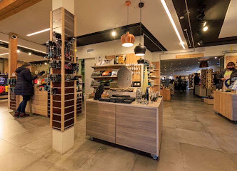 Discover unique Icelandic souvenirs at Gullfoss Store, located near the majestic Gullfoss waterfall, perfect for capturing memories of your journey.