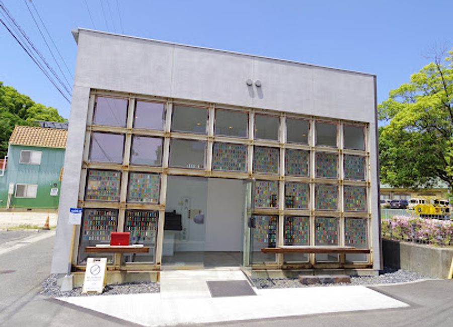 Discover the essence of contemporary art and Naoshima's cultural heritage at Miyanoura Gallery 6, a must-visit destination for art lovers.