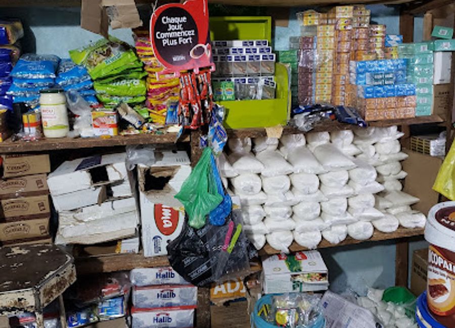 Explore the vibrant culture of Senegal at Boutique Nekh Soow in Kedougou, where local craftsmanship meets unique shopping experiences.