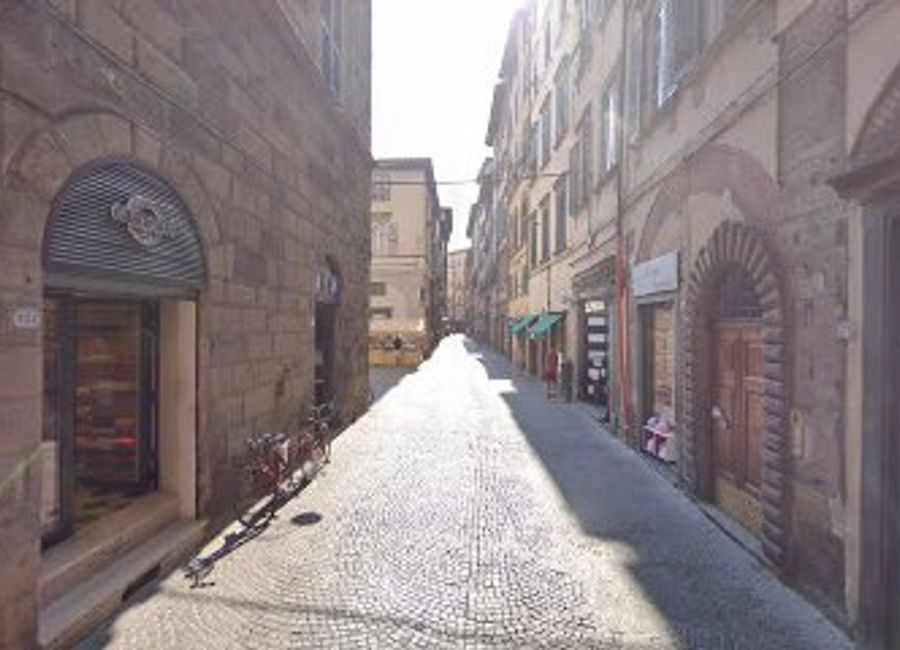 Discover Casheart Boutique in Lucca, where luxury cashmere and exquisite wool garments await in a charming Italian setting.