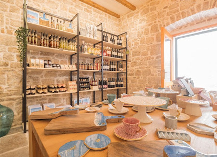 Explore Croativity in Stari Grad: A boutique showcasing unique local crafts and treasures, perfect for memorable souvenirs.