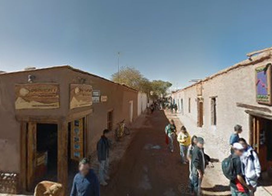 Discover the heart of Chilean craftsmanship at Amaru Artesanias, where unique textiles and local artistry come together in vibrant San Pedro de Atacama.