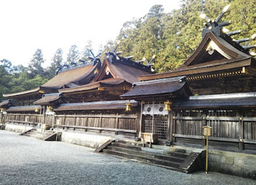 Discover Oyunohara, a sacred site in Wakayama, Japan, blending history and spirituality amidst stunning landscapes and rich cultural heritage.