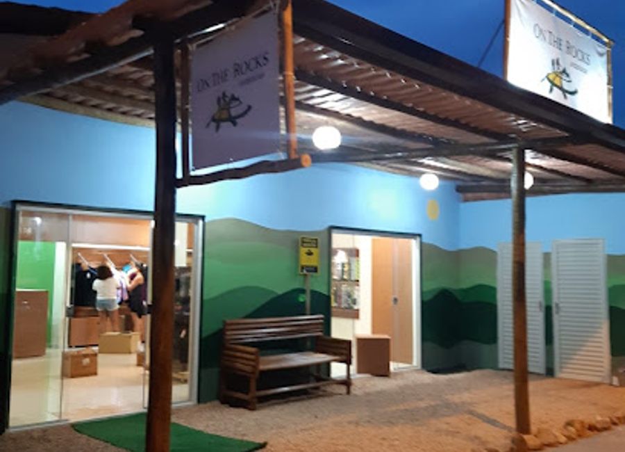 Discover On The Rocks Aventuras, your go-to sporting goods store in Alto Paraíso de Goiás for outdoor exploration in the breathtaking Chapada dos Veadeiros.