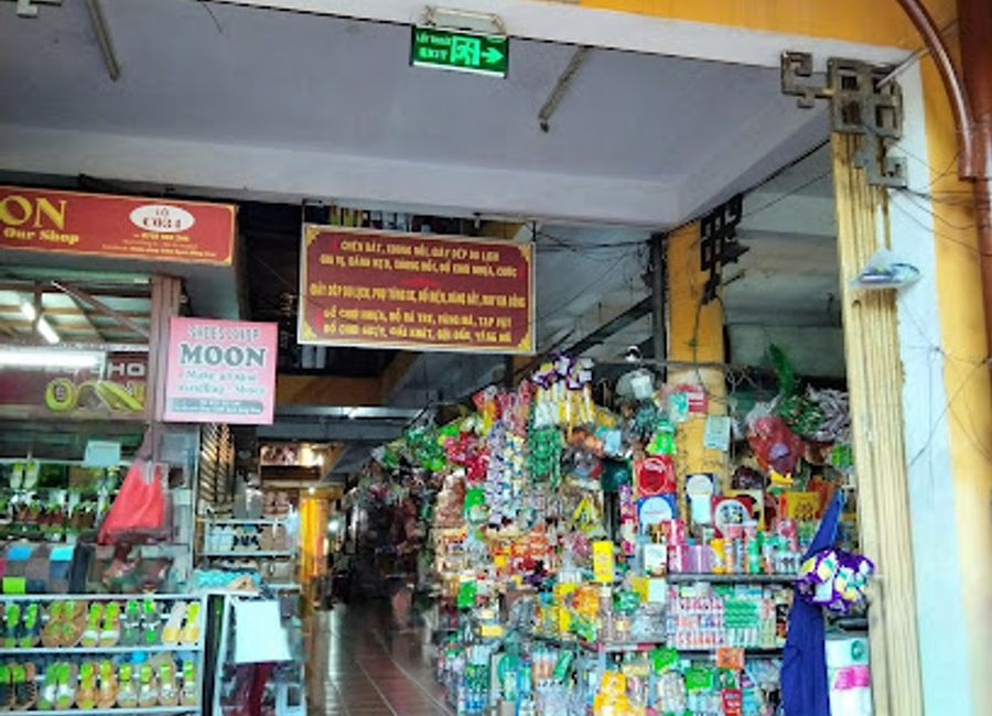 Discover the sweet side of Hoi An at THU CANH, where traditional Vietnamese confections come to life in a charming and vibrant setting.