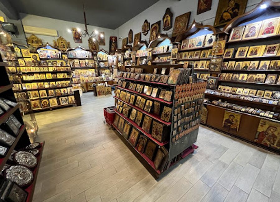 Discover the artistry of Byzantine icons at Zindros Workshop, where tradition meets craftsmanship in the heart of Kalambaka.