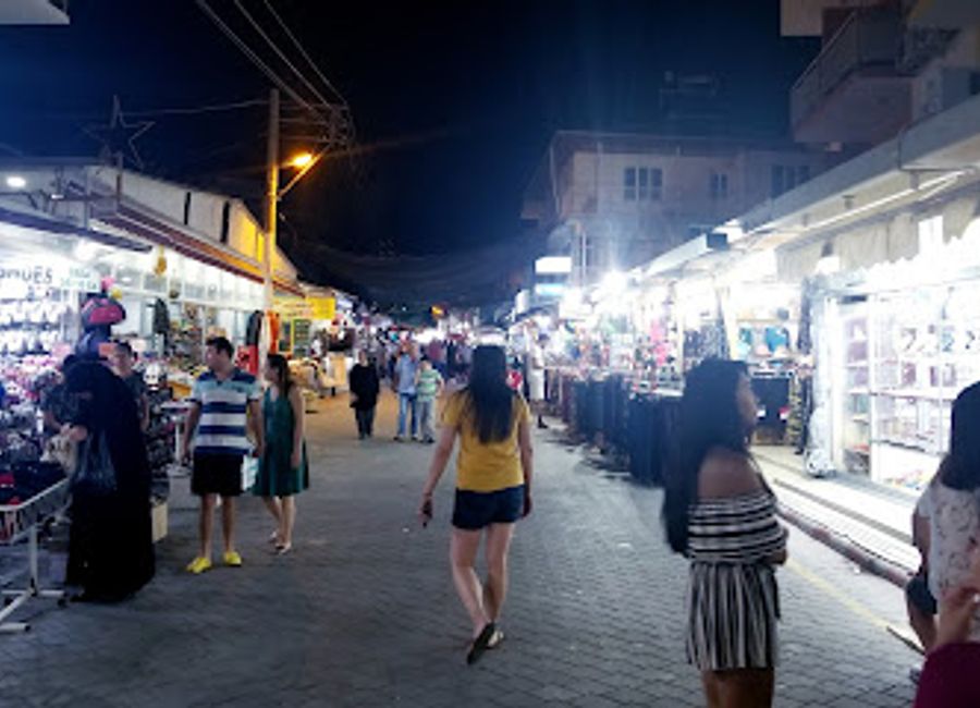 Experience the local flavors and vibrant culture at Pamukkale Market, the perfect spot for unique groceries and souvenirs in Denizli.