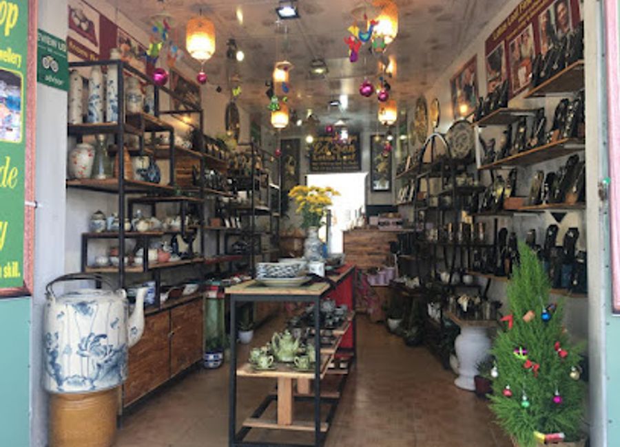 Explore exquisite handcrafted jewelry and fine arts at Lotus Leaf in Hội An, a treasure trove of Vietnamese craftsmanship and culture.