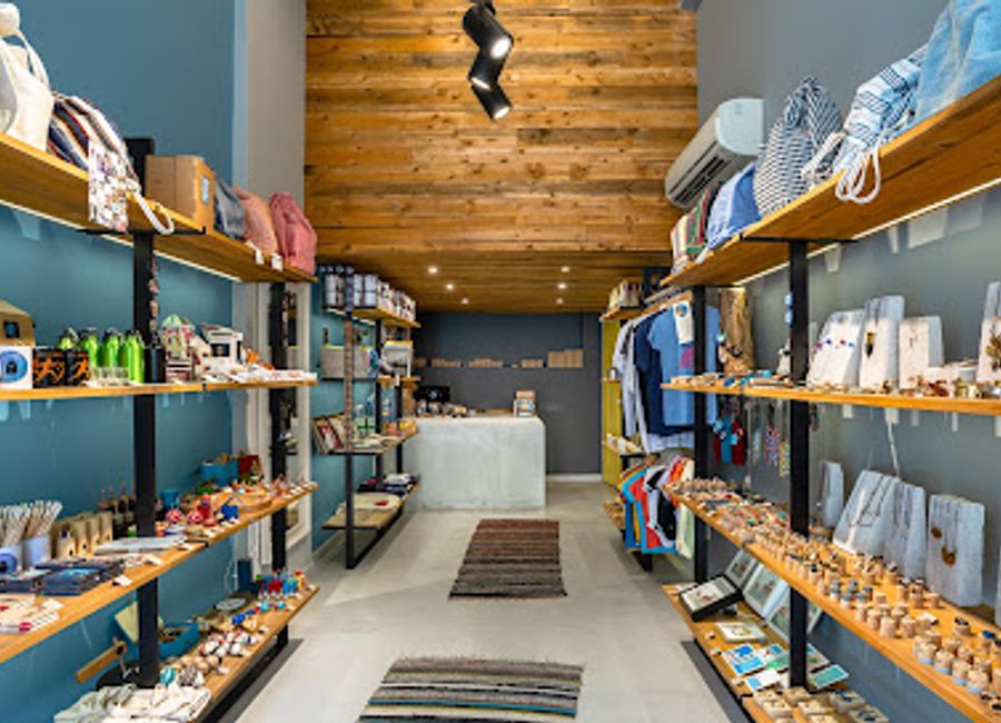 Explore PAGOURI in Ioannina for unique handmade gifts and souvenirs, embodying the essence of Greek craftsmanship.