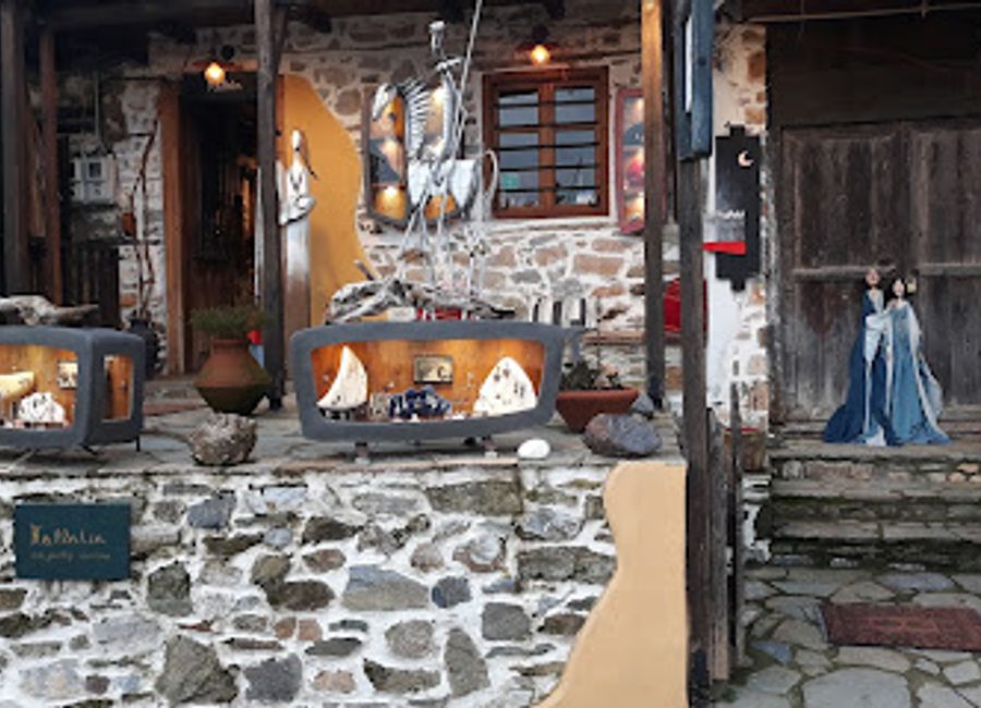 Explore Kallntin Handmade in Palaios Panteleimonas for exquisite handcrafted jewelry that embodies the spirit of Greek craftsmanship.