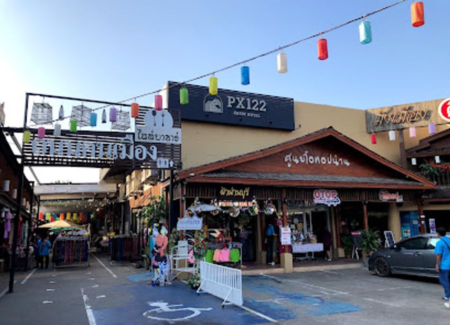 Explore the vibrant Nan OTOP Centre, a hub of local craftsmanship and authentic souvenirs reflecting the rich culture of Nan.