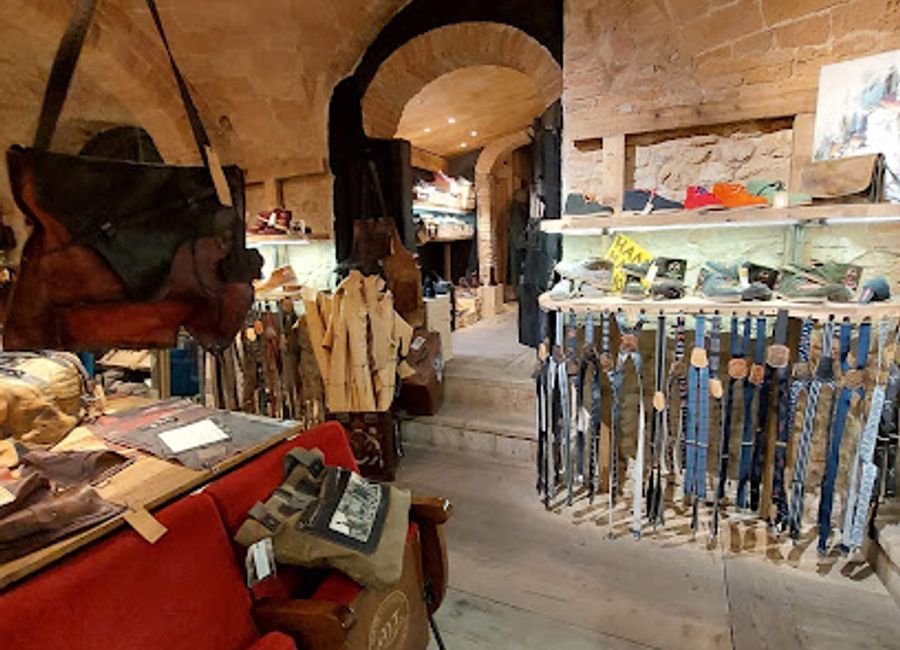 Explore exquisite craftsmanship and unique leather goods at Maledetti Toscani in the heart of Montepulciano, Tuscany.