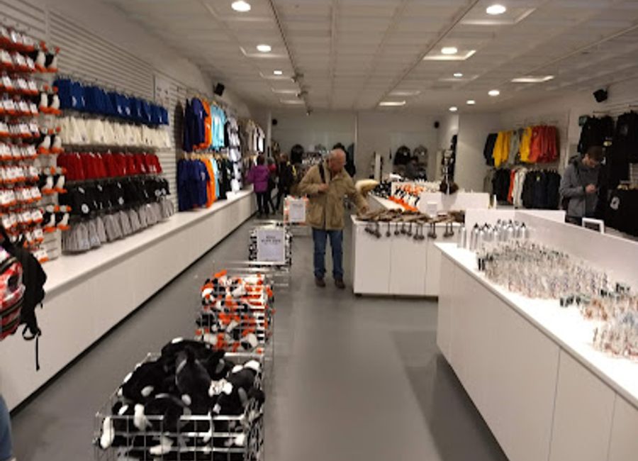 Explore Shopicelandic in Reykjavík for unique Icelandic souvenirs, showcasing local craftsmanship and cultural heritage in an inviting atmosphere.