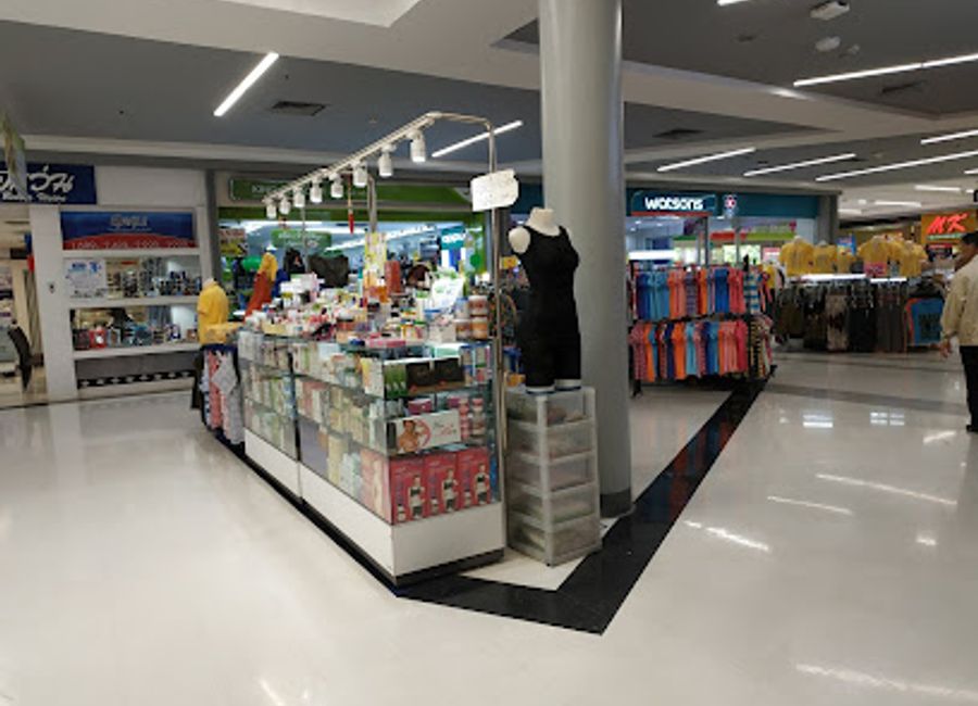 Discover a shopping paradise at Big C Supercenter in Nakhon Ratchasima, offering an incredible variety of products and local Thai flavors.