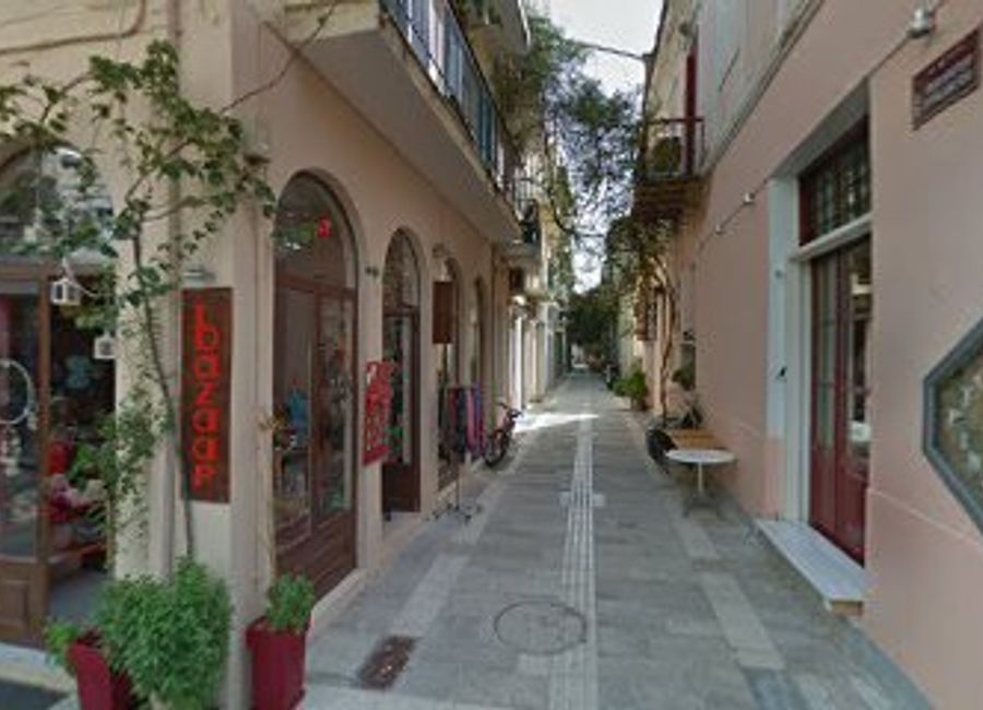 Explore Bazaar Estel, Nafplio's charming gift shop, offering unique souvenirs and stylish accessories that embody Greek artistry and culture.