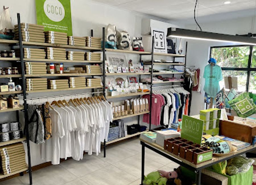 Discover the essence of Seychelles at Koral Souvenir Boutique: a charming store filled with local art, jewelry, and unique handicrafts.