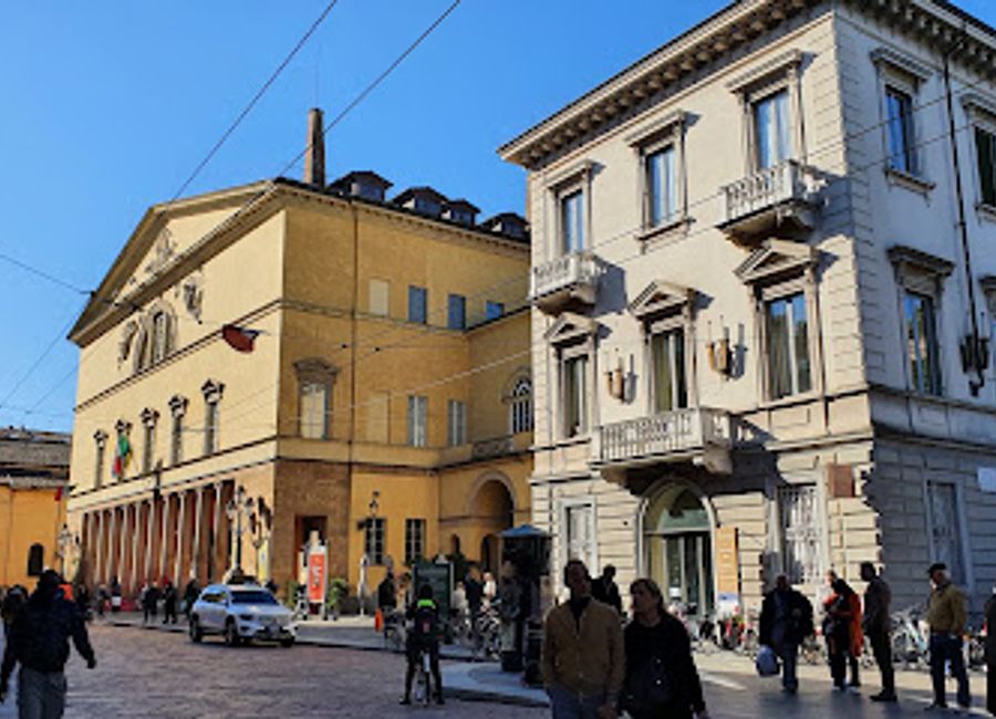 Explore Parma Point for unique souvenirs and local crafts, capturing the essence of Parma's rich culture and artistry.