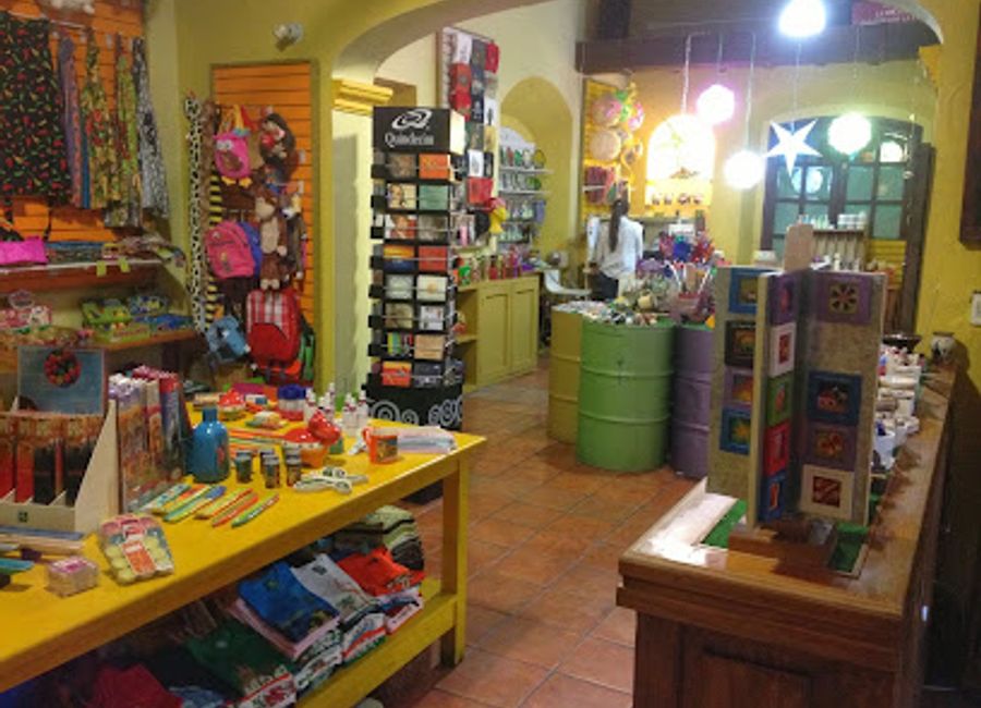 Discover unique artisan gifts and local treasures at Tienda Madre Tierra Correo in San Miguel de Allende's vibrant Zona Centro.