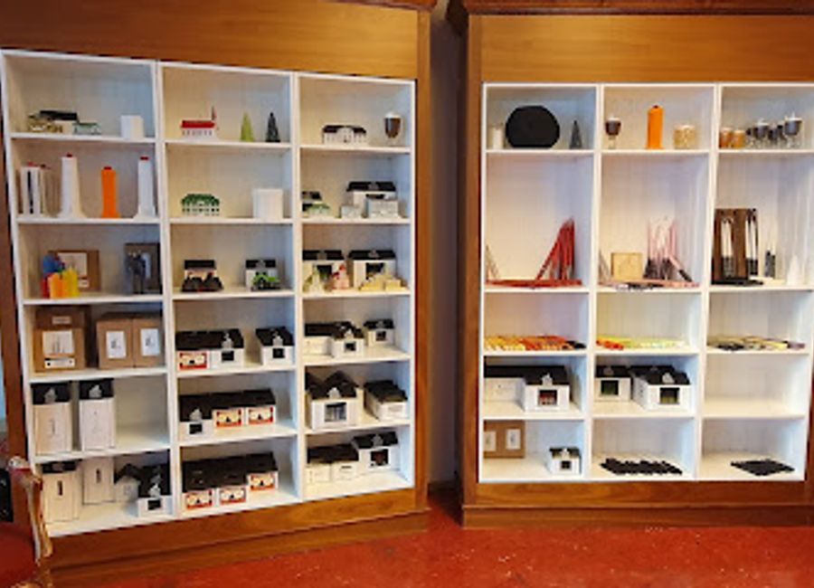Explore Kertahúsið Candle House in Ísafjörður for handcrafted candles and unique Icelandic gifts that embody the spirit of your travels.