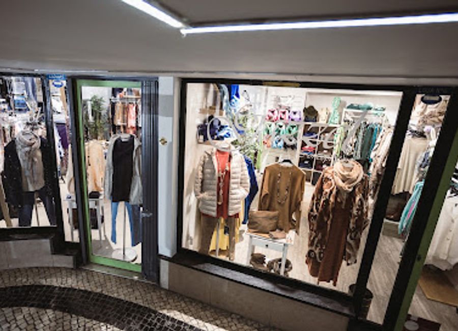 Explore the Gazzel Concept Store in Sesimbra for a unique blend of local and contemporary fashion that captures the essence of Portuguese style.
