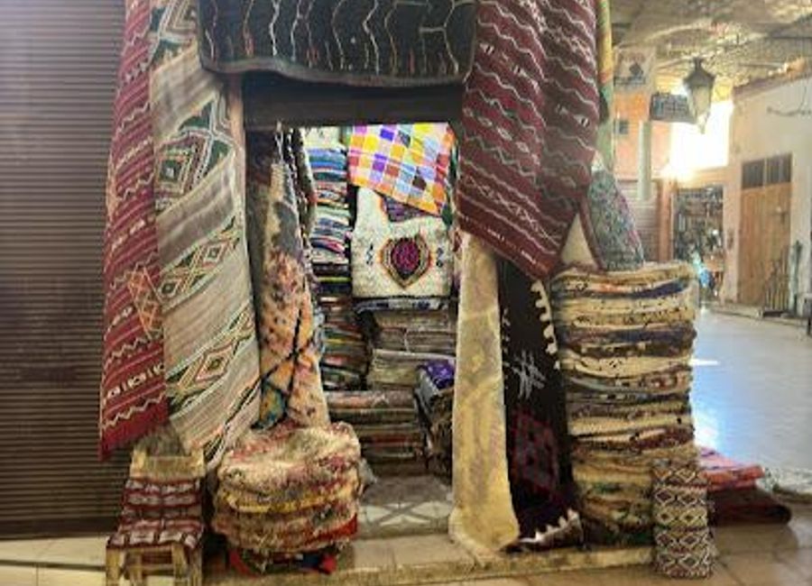 Discover the vibrant atmosphere of Souk Zrabi in Marrakesh, where traditional crafts and Moroccan culture come alive in a bustling market setting.