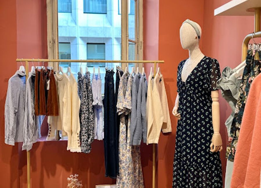 Explore Amelia Parma, a chic dress store offering stylish fashion and a delightful shopping experience in the heart of Parma, Italy.