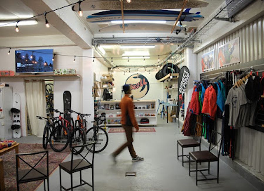 Discover adventure at The Fjord Hub in Ísafjörður, your one-stop bicycle shop for rentals, repairs, and outdoor gear in Iceland's stunning Westfjords.