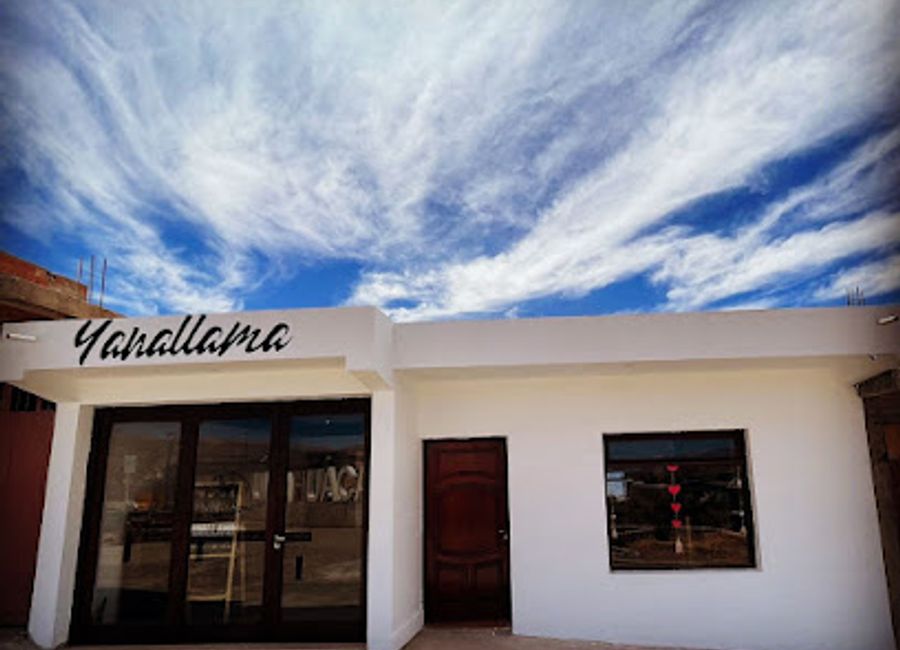 Discover the perfect blend of specialty coffee and literature at Yanallama, a cozy café in Humahuaca's vibrant Plaza Mirador Inclusiva.