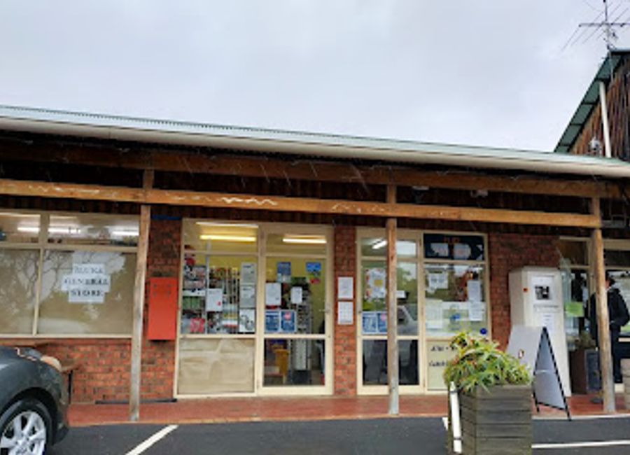 Discover Iluka General Store in Coles Bay, your one-stop destination for groceries and fuel in the heart of Tasmania's stunning coast.