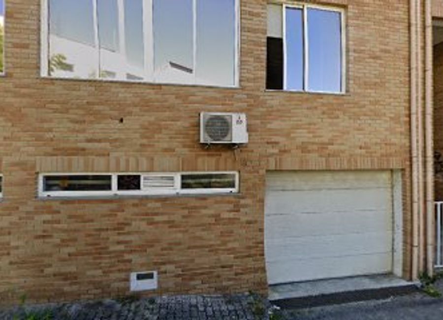 Discover stylish children's clothing at Lovely2Care in Ponte de Lima, where quality meets charm in a delightful shopping experience.