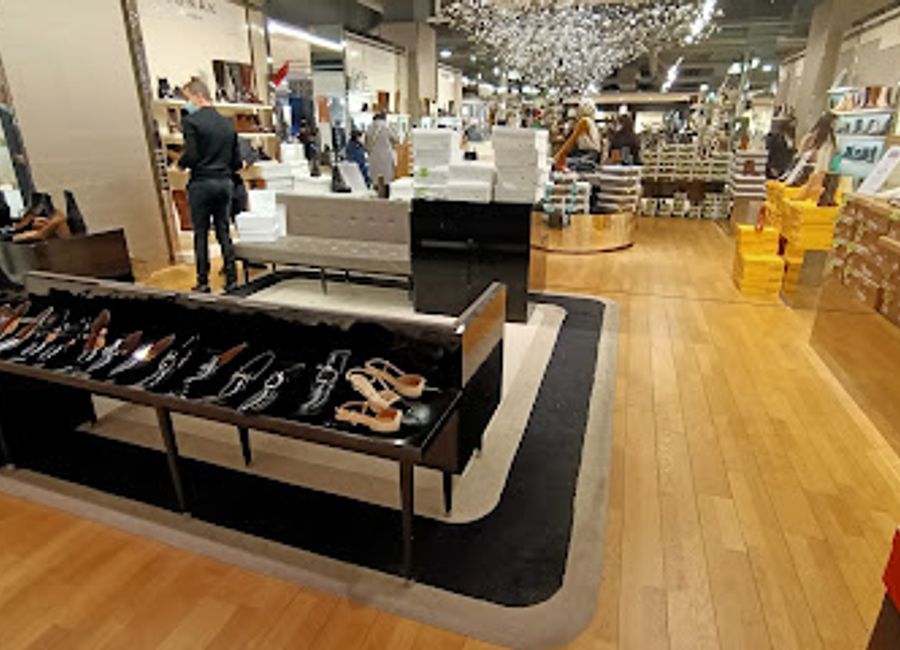 Explore Galeries Lafayette in Lyon, your ultimate shopping destination for fashion, beauty, and lifestyle products, encapsulating the essence of contemporary French style.