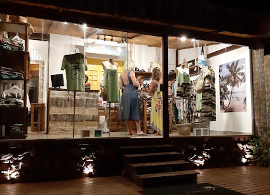 Explore the vibrant culture of Fernando de Noronha at Made In Noronha, where local craftsmanship and unique souvenirs await.