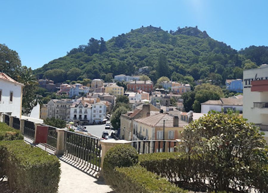 Discover the sweet side of Sintra at Casa Piriquita, a historic pastry shop famed for its delicious Travesseiros and delightful ambiance.