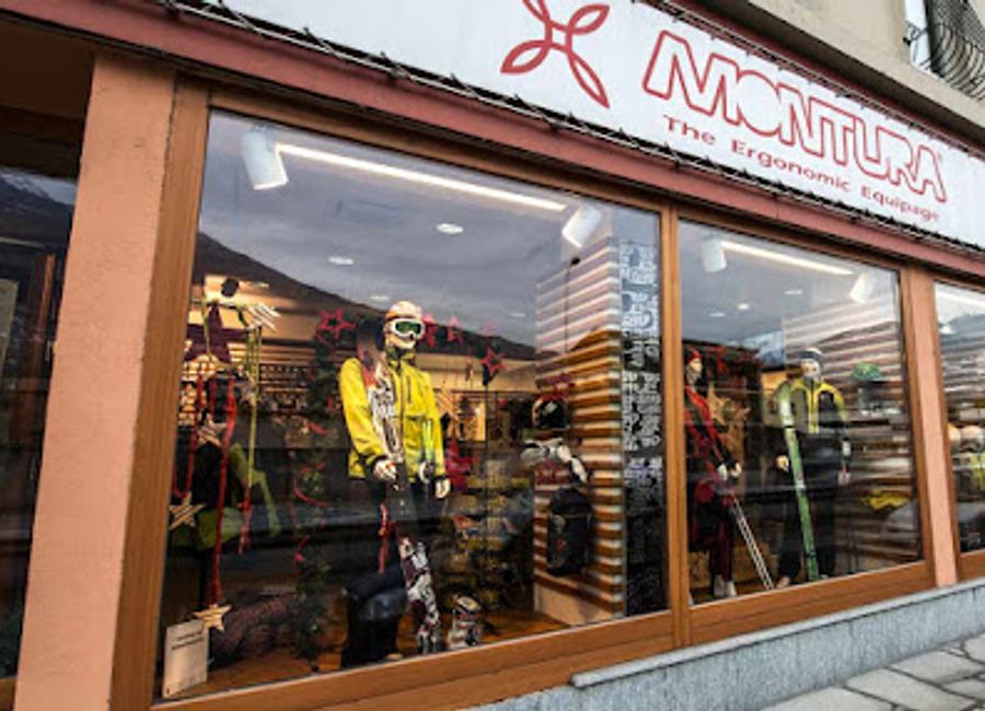 Explore the outdoors with top-quality gear from Montura Store Aosta, your one-stop shop for all sporting goods in Aosta Valley, Italy.