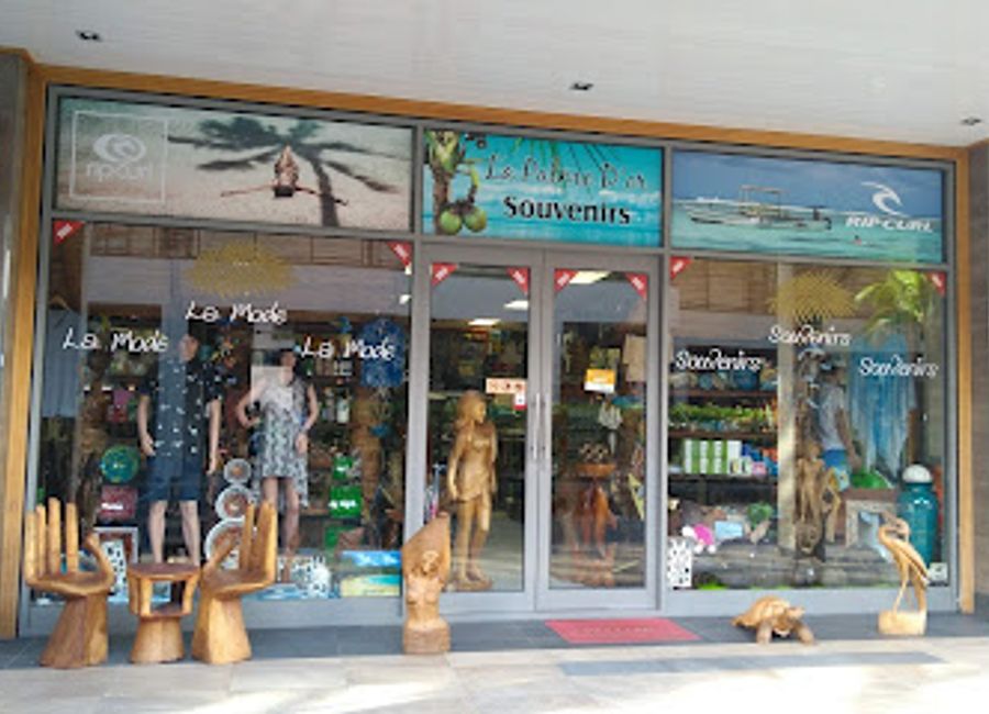 Explore La Palme D'Or, Eden Bridge's charming souvenir store offering unique local crafts, vibrant artwork, and unforgettable mementos of the Seychelles.