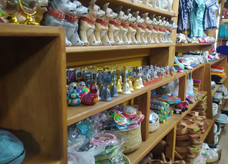 Explore the rich cultural tapestry of Creel at Artesanías Doña Maty, where local craftsmanship meets vibrant tradition.