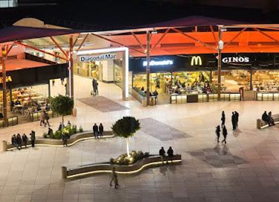Explore Diagonal Mar, Barcelona's premier shopping mall, offering a unique blend of retail therapy, dining, and entertainment in a stunning modern setting.