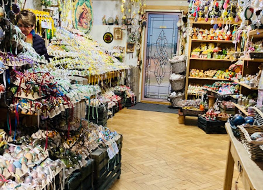 Experience the enchantment of the holiday season at Christmas in Salzburg, where festive spirit and unique gifts come together in a historic setting.