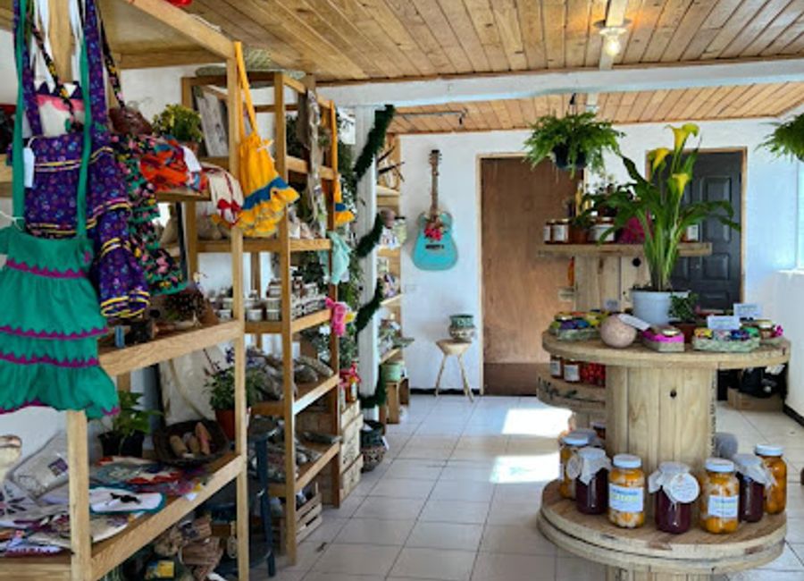 Explore Tienda Comunitaria ONORUAME for authentic Mexican goods and immerse yourself in the vibrant culture of Creel, Chihuahua.