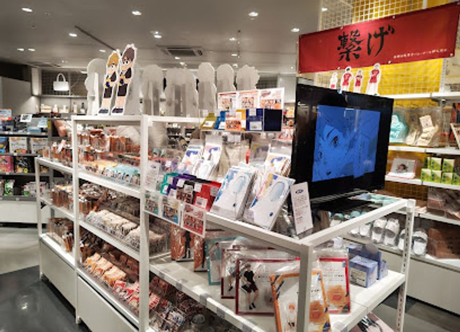 Explore Kyoto LOFT: A vibrant general store with cosmetics, home goods, and unique novelties in the heart of Kyoto.